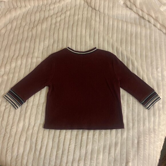 🍷 Burgundy 3/4 Length Sleeve Grunge Stretch Top - Picture 4 of 7